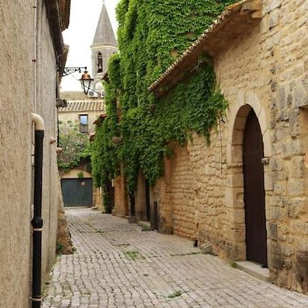 Entre Uzes Et Le Pont-Du-Gard Le Logis D'Autrefois Apartment Castillon du Gard Bagian luar foto